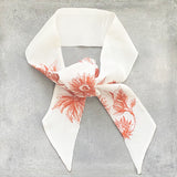 TOILE FLOWER NECK BOWIE