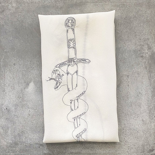 DAGGER SCARF